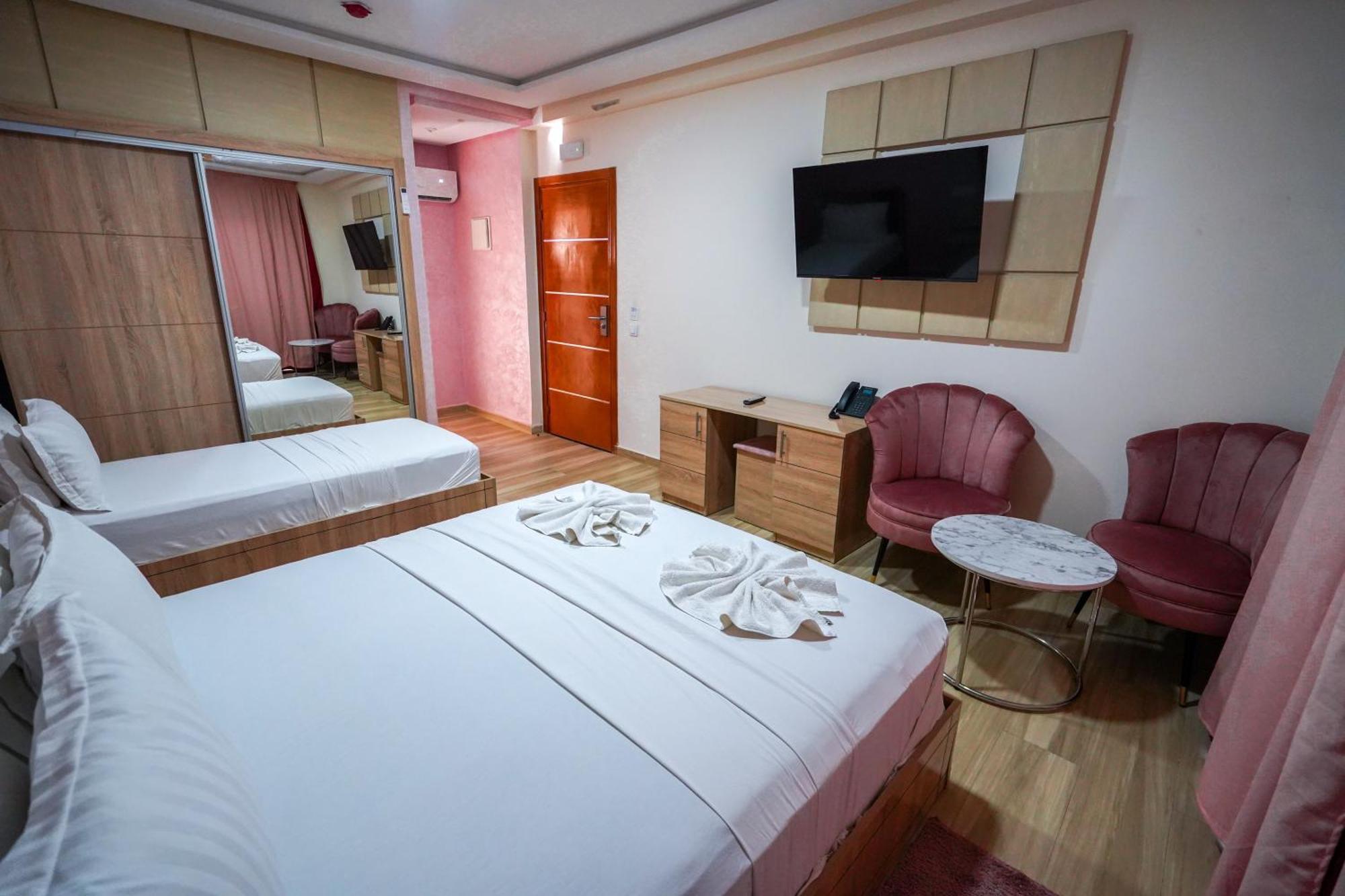Fekri Hotel แมกเนส ภายนอก รูปภาพ