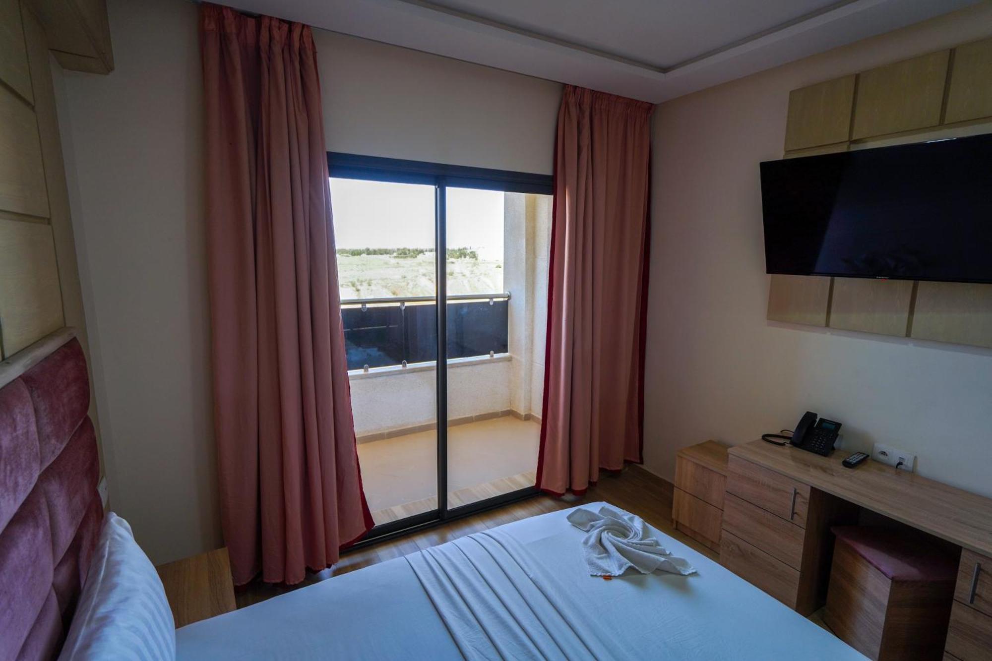 Fekri Hotel แมกเนส ภายนอก รูปภาพ